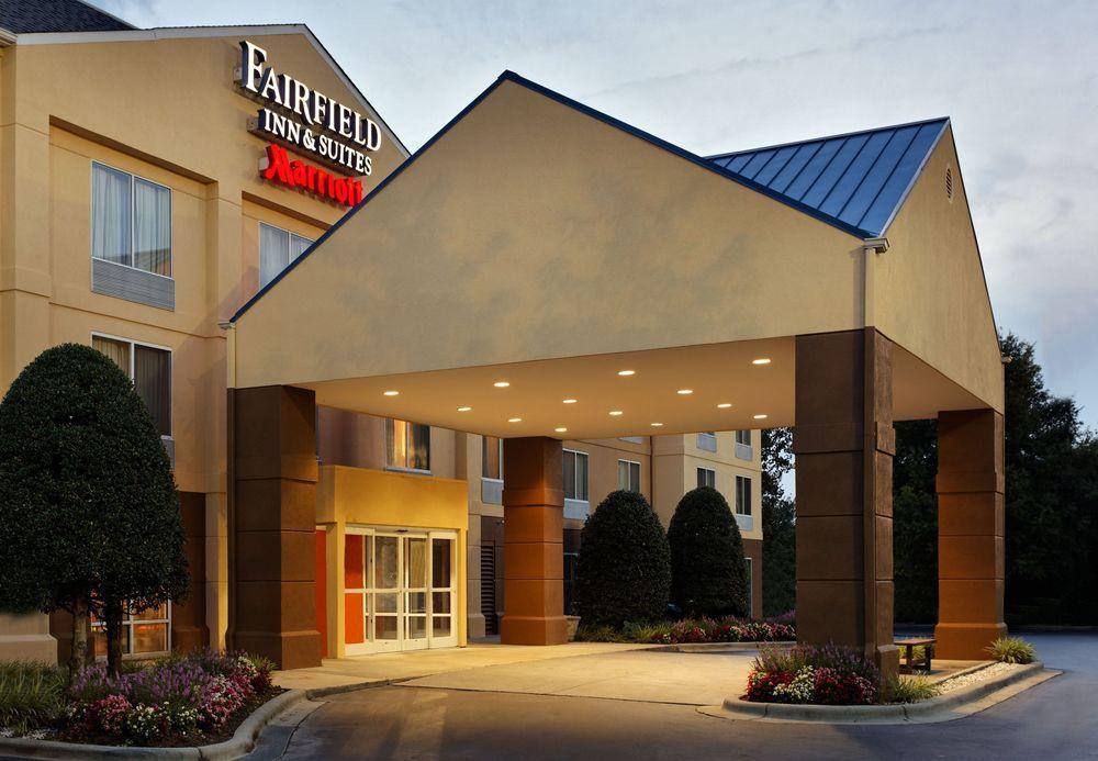 Fairfield Inn & Suites Charlotte Arrowood Экстерьер фото