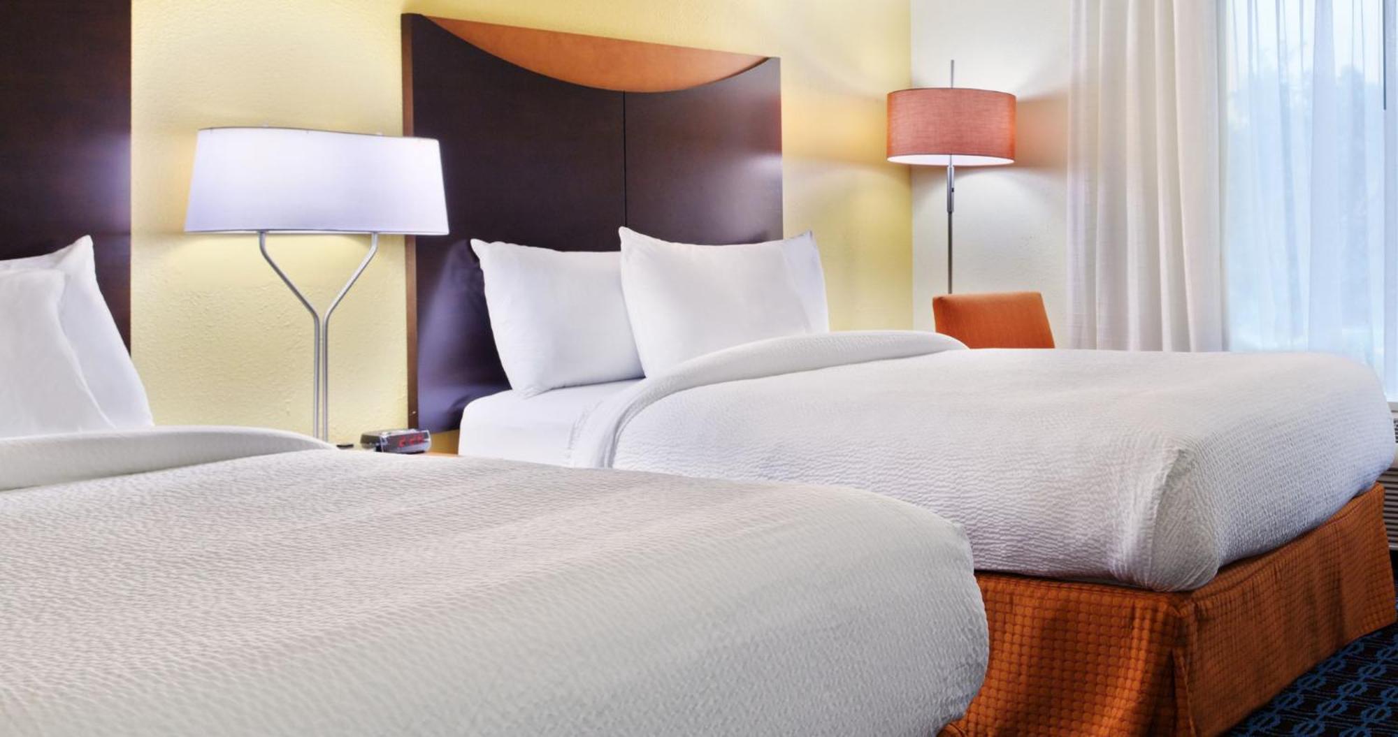 Fairfield Inn & Suites Charlotte Arrowood Экстерьер фото